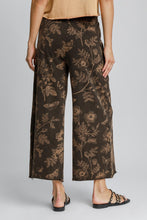 Load image into Gallery viewer, Umgee Floral Print French Terry Pants in Ash
