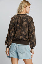 Load image into Gallery viewer, Umgee Floral Print French Terry Top in Ash
