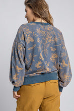 Load image into Gallery viewer, Umgee Floral Print French Terry Top in Denim
