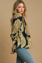 Load image into Gallery viewer, Umgee Two Toned Floral Print Top in Navy/Olive
