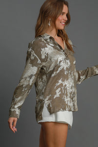 Umgee Collared Metallic Top in Taupe