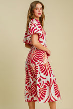 Load image into Gallery viewer, Umgee Large Abstract Print Midi Dress in Magenta
