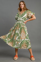 Load image into Gallery viewer, Umgee Large Abstract Print Midi Dress in Green
