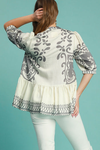 Umgee Abstract Print and Bordered Top in Grey