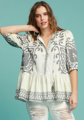 Umgee Abstract Print and Bordered Top in Grey