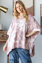 Load image into Gallery viewer, Oli &amp; Hali OVERSIZED Splatter Bleached Flower Top in Blush
