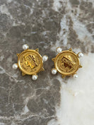 CHANSUTTPEARLS Pearl Coin Earrings
