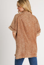 Load image into Gallery viewer, Umgee Mineral Washed Linen Blend Boxy Cut Top in Cappuccino Shirts &amp; Tops Umgee   
