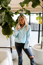 Load image into Gallery viewer, Jadelynn Brooke Retro Weekend Fleece Daisies Jacket in Ice Blue
