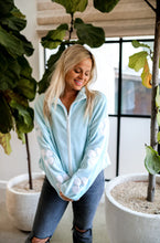 Load image into Gallery viewer, Jadelynn Brooke Retro Weekend Fleece Daisies Jacket in Ice Blue
