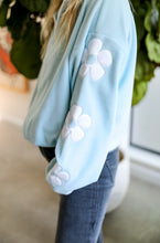 Load image into Gallery viewer, Jadelynn Brooke Retro Weekend Fleece Daisies Jacket in Ice Blue
