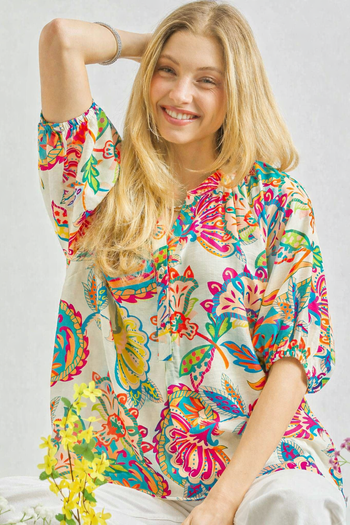 Umgee Paisley Print V Neck Top in Cream Mix