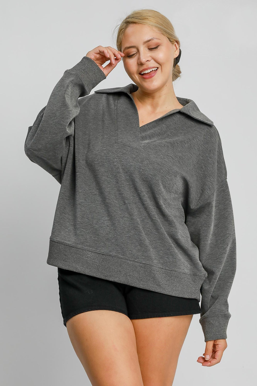 Umgee Solid Color Buttery Soft Knit Top in Charcoal