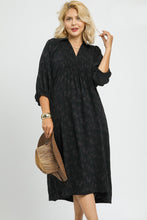Load image into Gallery viewer, Umgee Solid Color Jacquard Textured Midi Dress in Black
