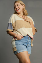 Load image into Gallery viewer, Umgee Color Block Tunic Top in Tan Mix
