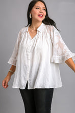 Load image into Gallery viewer, Umgee Jacquard Contrast Button Down Top in Off White  Umgee   
