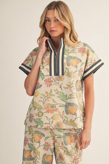 Jodifl Color Rib Band Contrast Zip Up Floral Top in Oatmeal