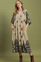 Umgee Border Print Smocked Detail Midi Dress in Charcoal