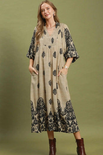 Umgee Border Print Smocked Detail Midi Dress in Charcoal