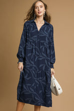 Load image into Gallery viewer, Umgee Solid Color Textured Leaf Pattern Midi Dress in Navy
