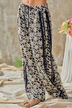 Load image into Gallery viewer, BiBi Floral Jacquard Side Lace Trim Elastic Pants in Black/Light Grey
