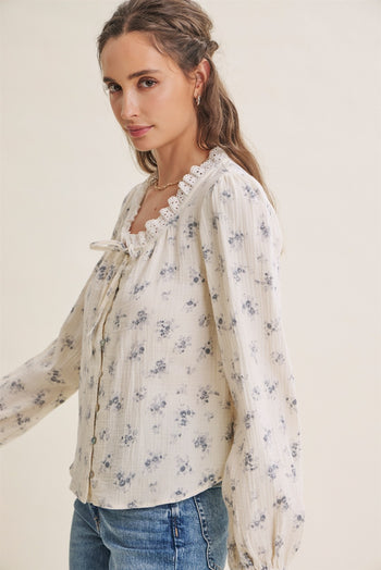 In February Floral Cotton Gauze Blouse in Dusty Blue