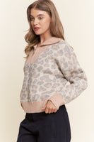 J.nna Knit Leopard Print Sweater with Contrasting Ribbed Trim in Grey