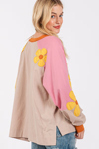 Sage+Fig OVERSIZED Multi Colored Daisy Patch Top in Mushroom