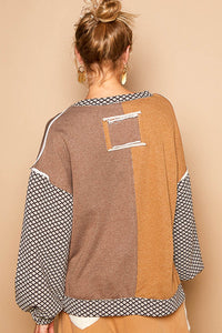 POL Color Block Peace Sign Patch Front Top in Brown/Wood