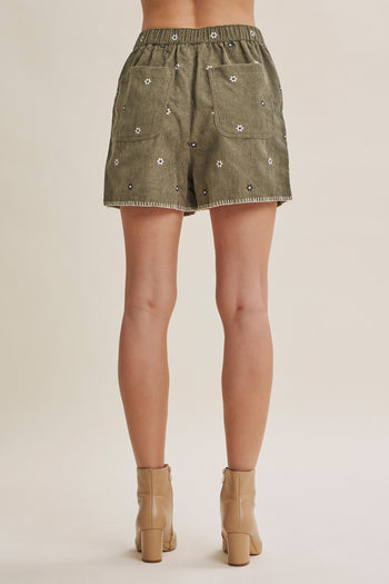 In February Meadow Market Artisan Daisy Embroidered Corduroy Shorts in Olive