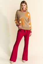 Load image into Gallery viewer, Davi &amp; Dani Large Flower Print Sweater in Beige Orange
