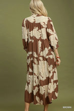 Load image into Gallery viewer, Umgee Floral Tiered Maxi Dress in Brown
