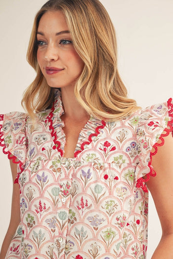 Jodifl Scallop Trim Button Down Floral Top in Red
