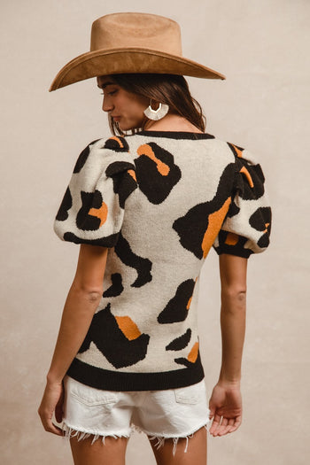 BiBi Animal Print Lightweight Knit Sweater in Leopard