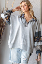 Load image into Gallery viewer, Oli &amp; Hali OVERSIZED Top with Patchwork Detailed Sleeves in Heather Grey
