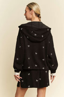 Davi & Dani Solid Color Jacket with Ribbon Embroidery in Black