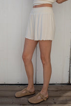 Load image into Gallery viewer, Things Between "POSEY" Shorts in Cream
