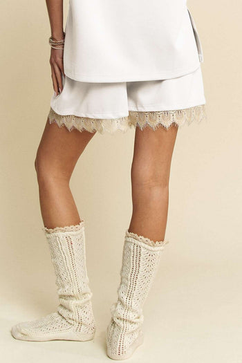 Davi & Dani Pearl Embellished and Lace Trim Shorts in Off White