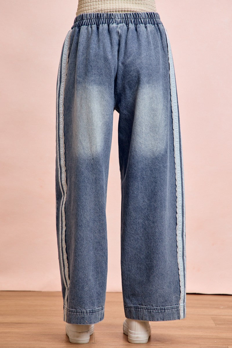 BiBi Washed Denim with Contrasting Lace Side Pants in Denim – June