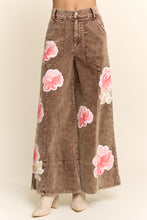 Load image into Gallery viewer, Davi &amp; Dani Washed Corduroy Pants with Printed Flowers in Washed Brown
