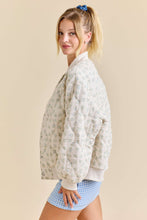 Load image into Gallery viewer, Main Strip Quilted Floral Print Bomber Jacket in Ivory/Blue
