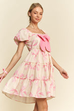 Load image into Gallery viewer, Davi &amp; Dani Bow Print Tiered Mini Dress in Pink
