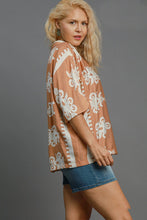 Load image into Gallery viewer, Umgee Oversized Border Print Top in Mocha
