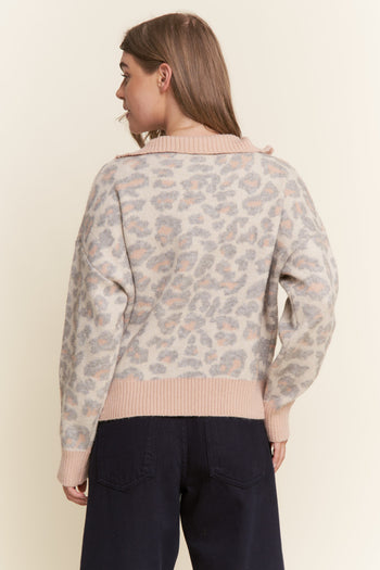 J.nna Knit Leopard Print Sweater with Contrasting Ribbed Trim in Grey