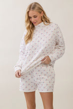 Load image into Gallery viewer, Veveret All-American Quilted Mock Neck Top in White
