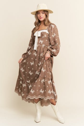 J.nna Flowers & Ribbon Bows Embroidered Maxi Dress in Mocha