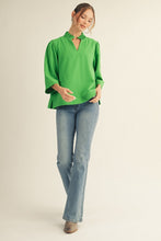 Load image into Gallery viewer, Jodifl Crinkle Texture Top in Kelly Green

