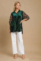 Umgee Velvet Lace Sleeve Tunic Top in Hunter Green