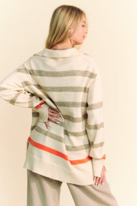 Davi & Dani Striped Loose Fit Collared Sweater in Cream Beige