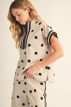 Load image into Gallery viewer, Jodifl Color Rib Band Contrast Zip Up Polka Dot Top in Oatmeal

